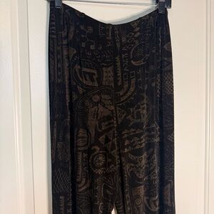 Chico’s Travelers boho Black and Brown Patterned wide leg lounge Pants, stretchy